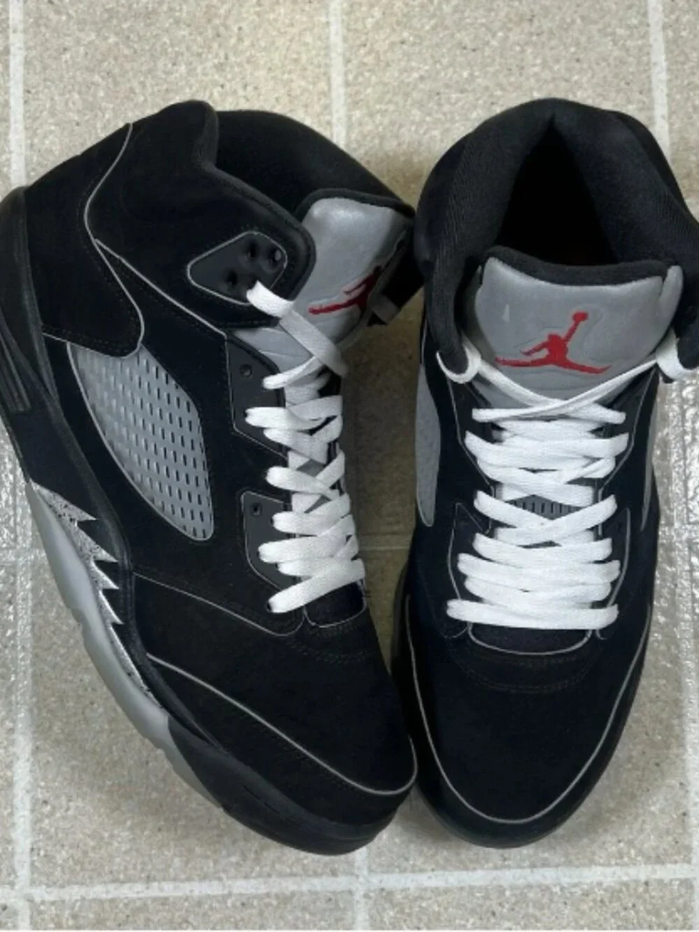 Jordan 5 Black Metallic Reimagined